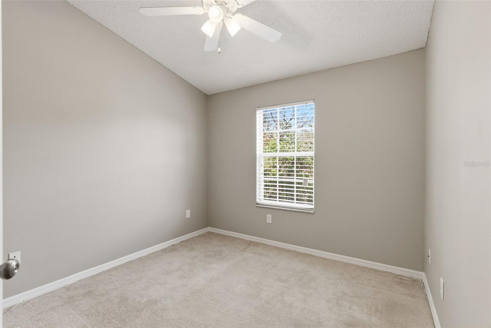 1415 Sedgwick Dr Property Photo 33