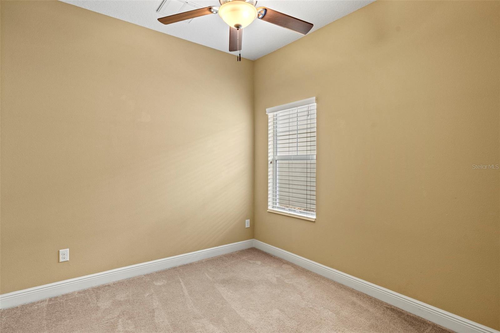 514 Winterside Dr Property Photo 23