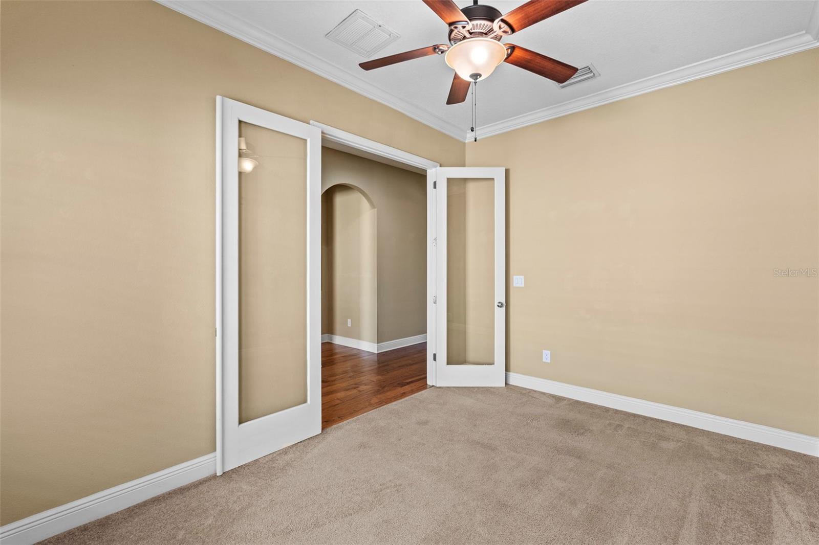 514 Winterside Dr Property Photo 28