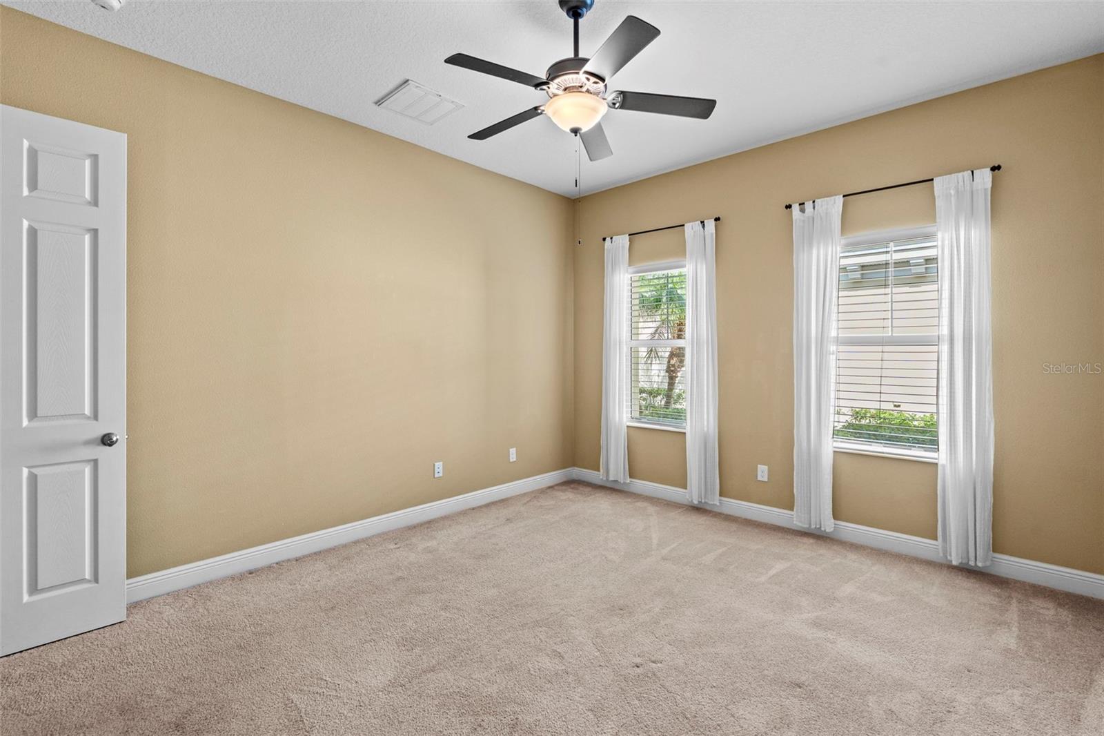 514 Winterside Dr Property Photo 33