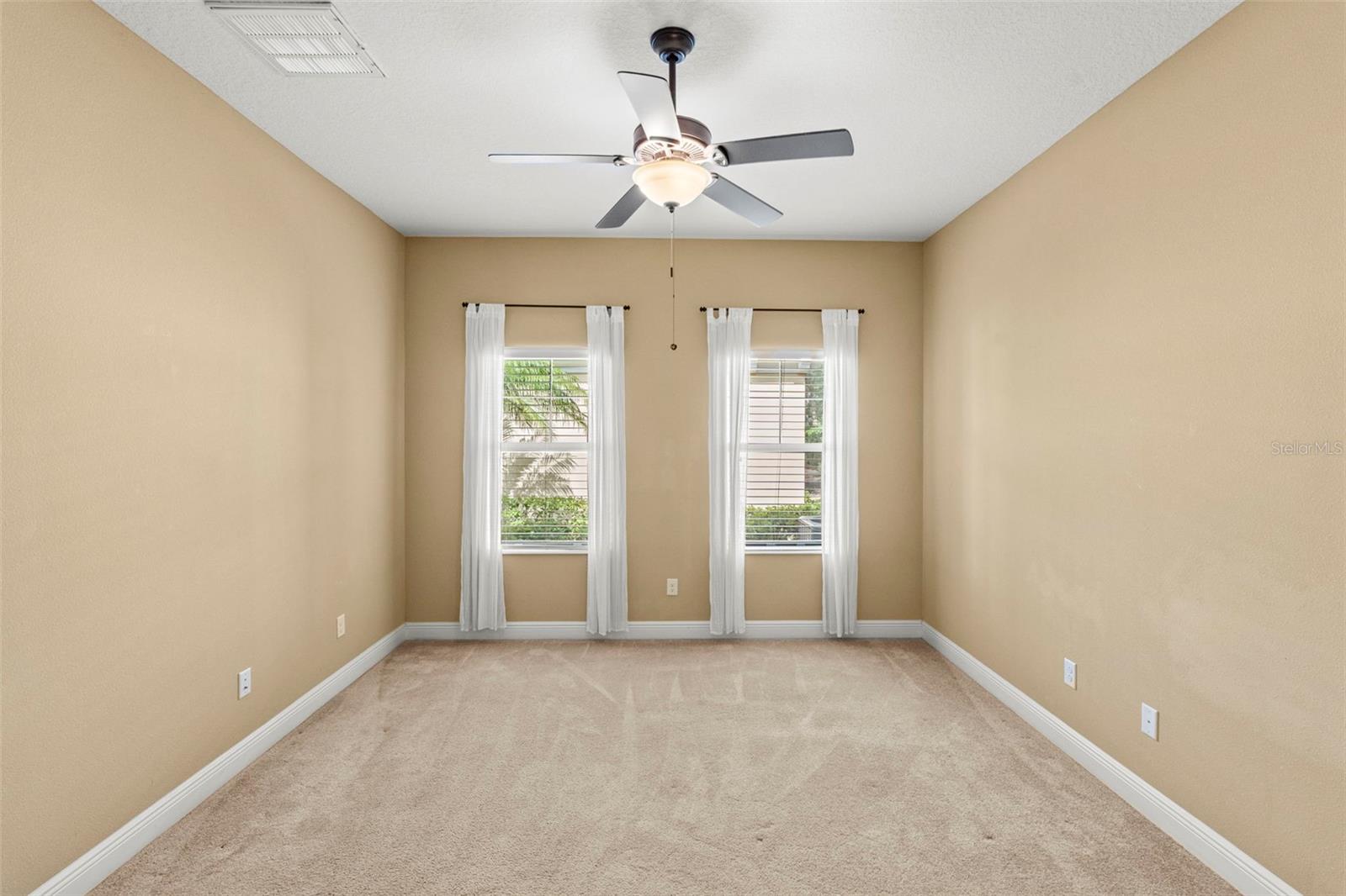 514 Winterside Dr Property Photo 34