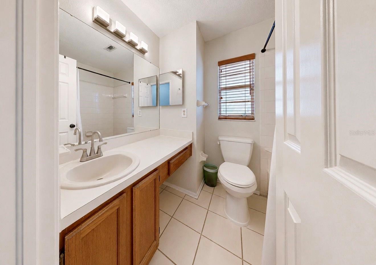2316 Fletchers Point Cir Property Photo 37