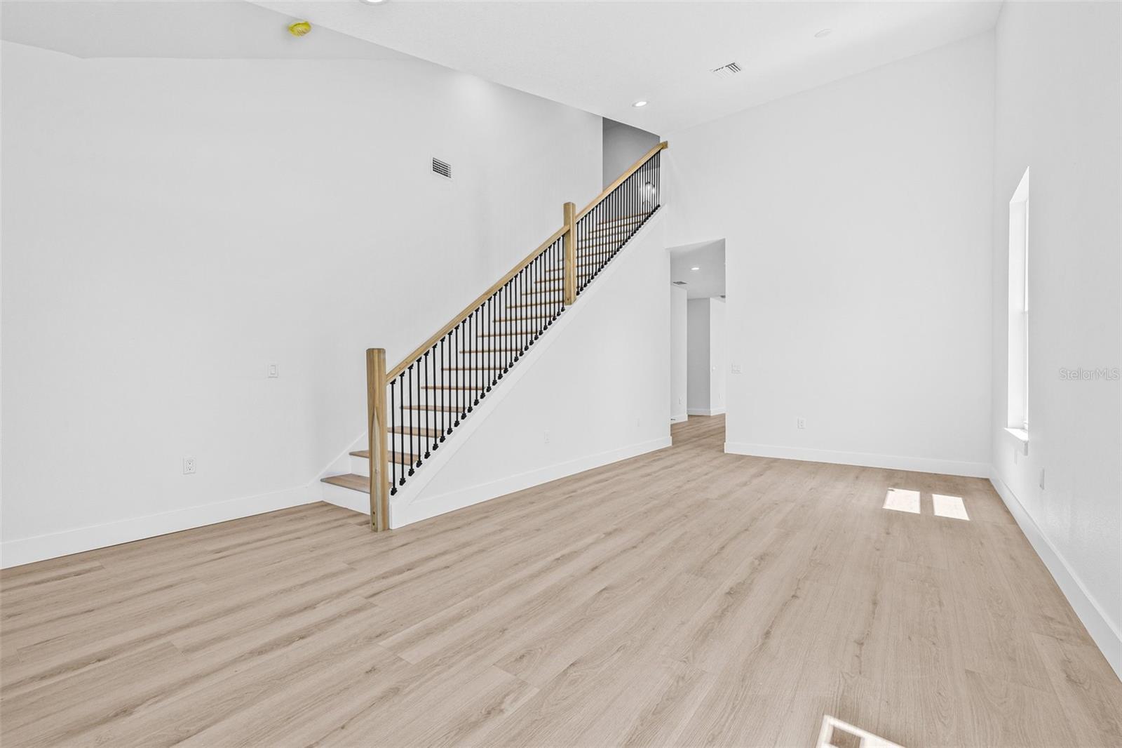 7617 Alvina St Property Photo 16