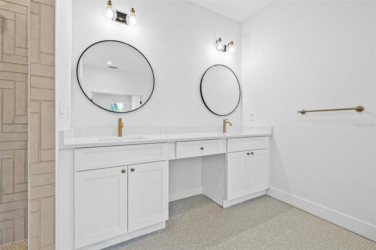 7617 Alvina St Property Photo 25