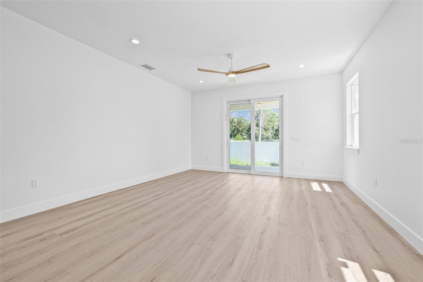 7617 Alvina St Property Photo 27