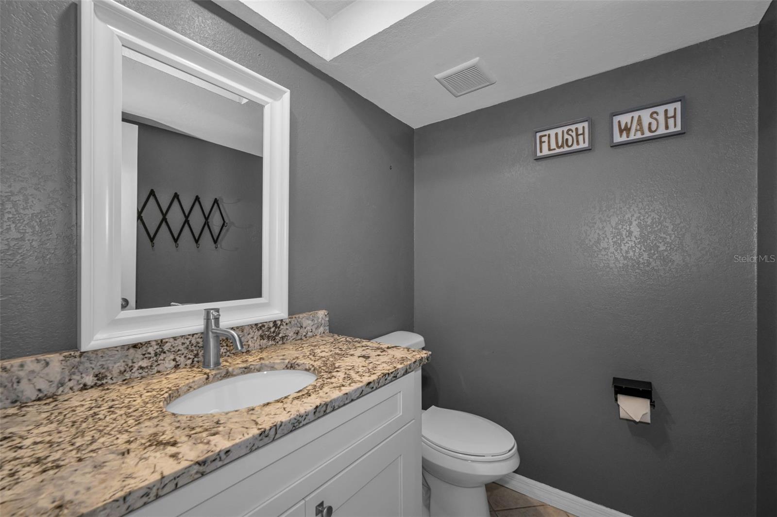 9150 Park Blvd #6 Property Photo 11
