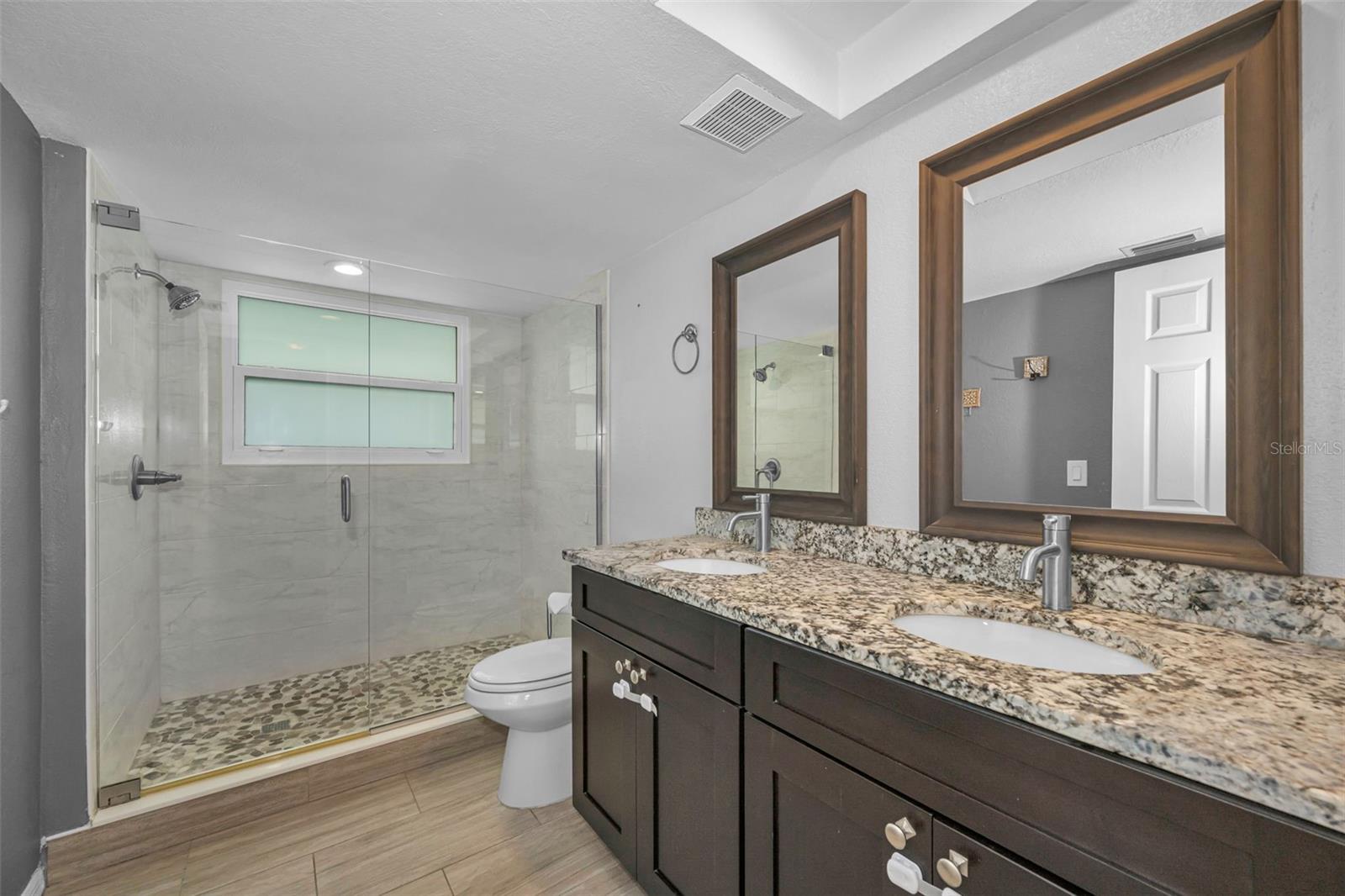 9150 Park Blvd #6 Property Photo 19