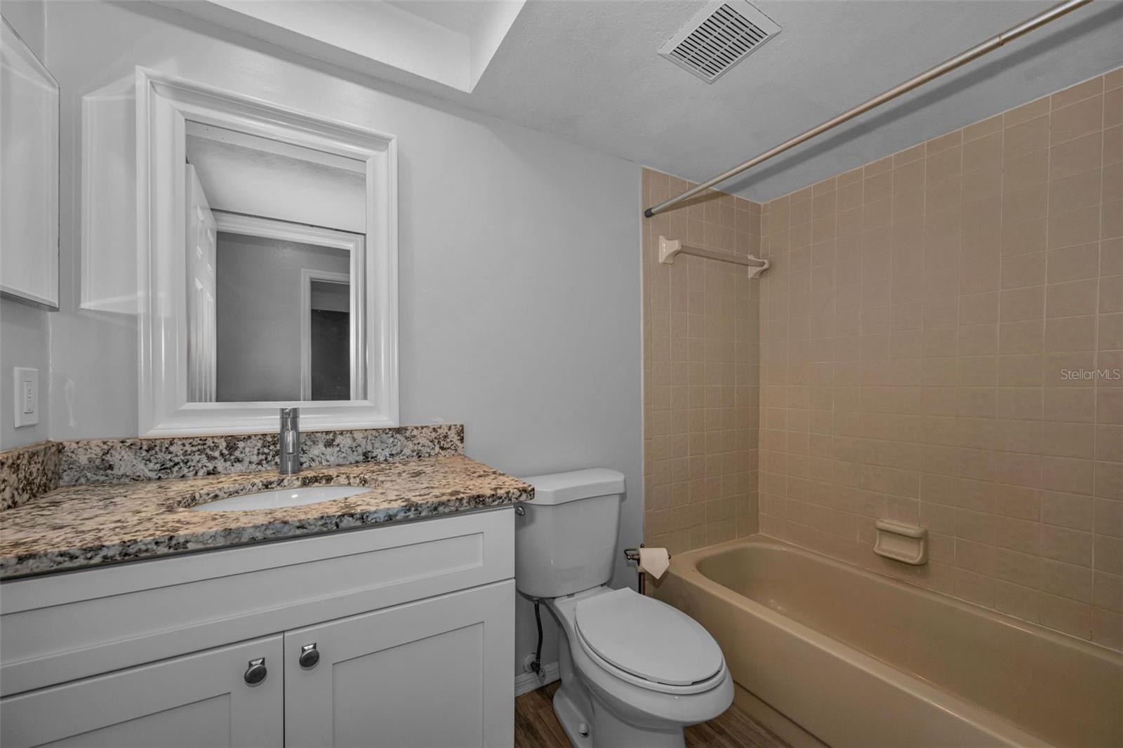 9150 Park Blvd #6 Property Photo 23