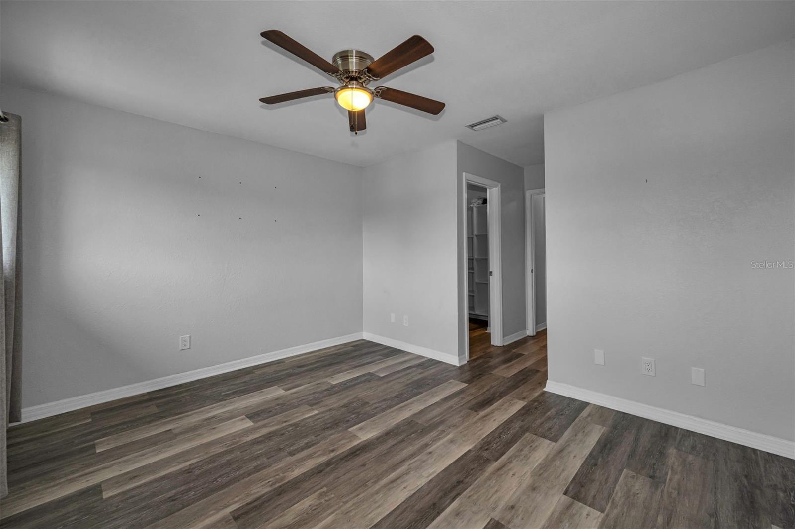 9150 Park Blvd #6 Property Photo 24
