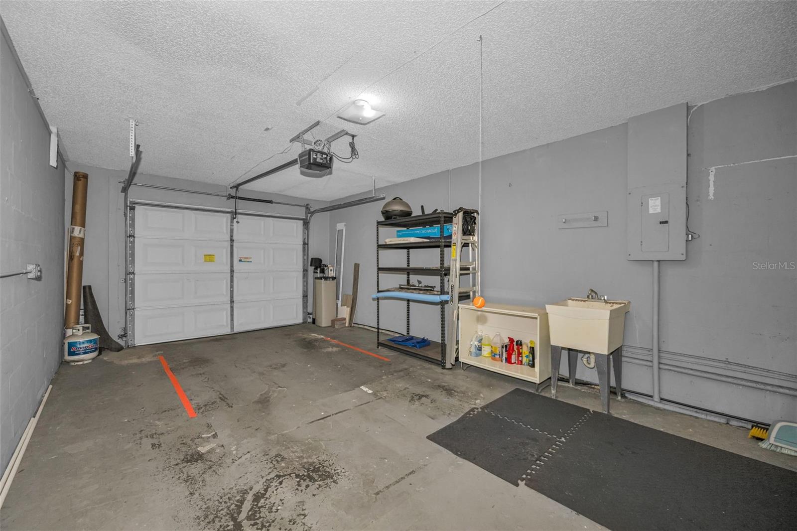 9150 Park Blvd #6 Property Photo 28
