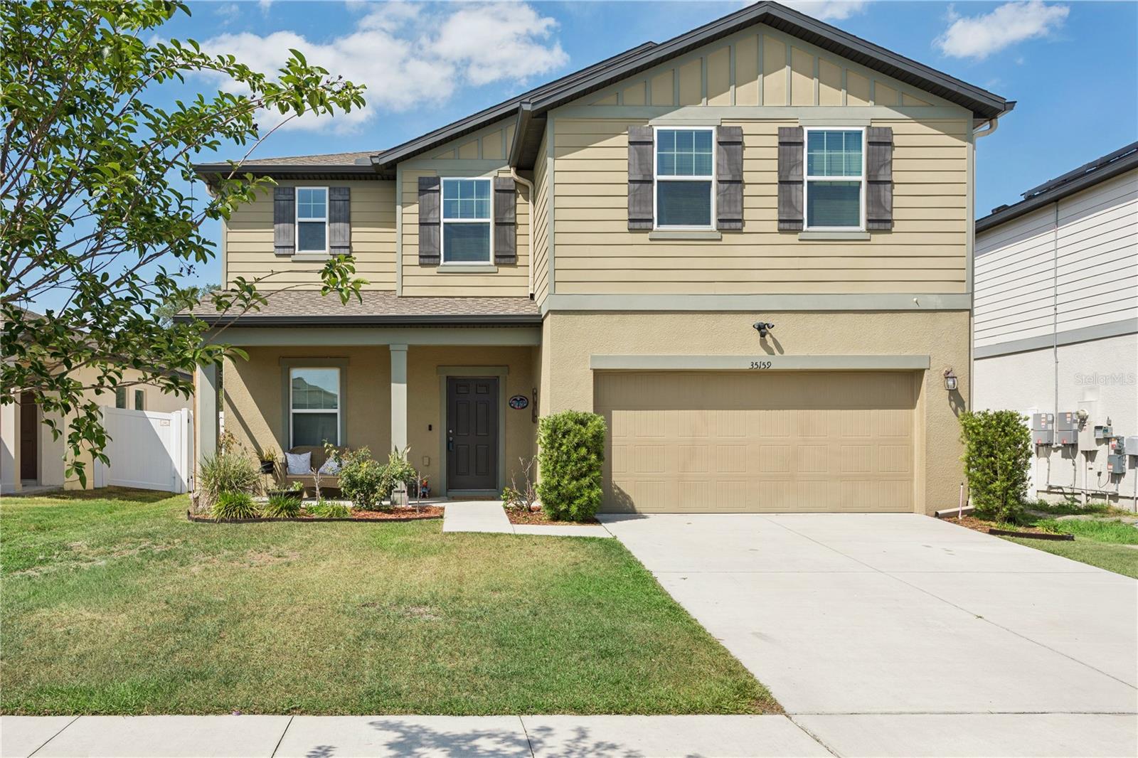35159 Daisy Meadow Loop Property Photo 1