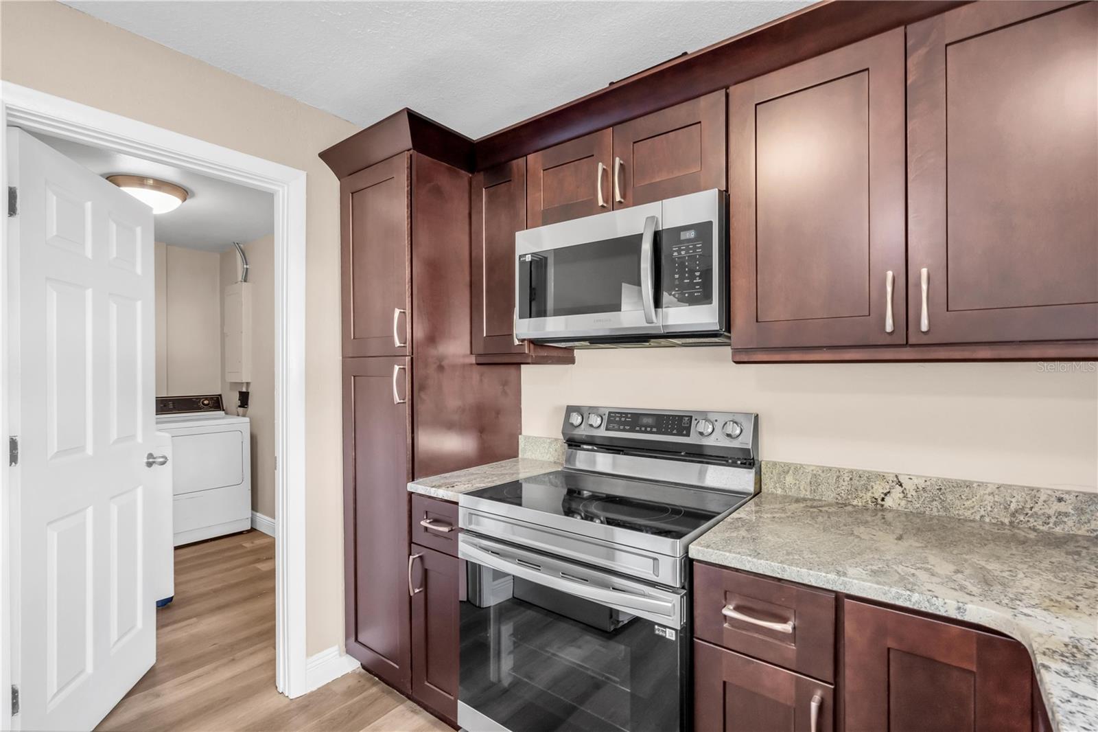6860 Park St S Property Photo 5