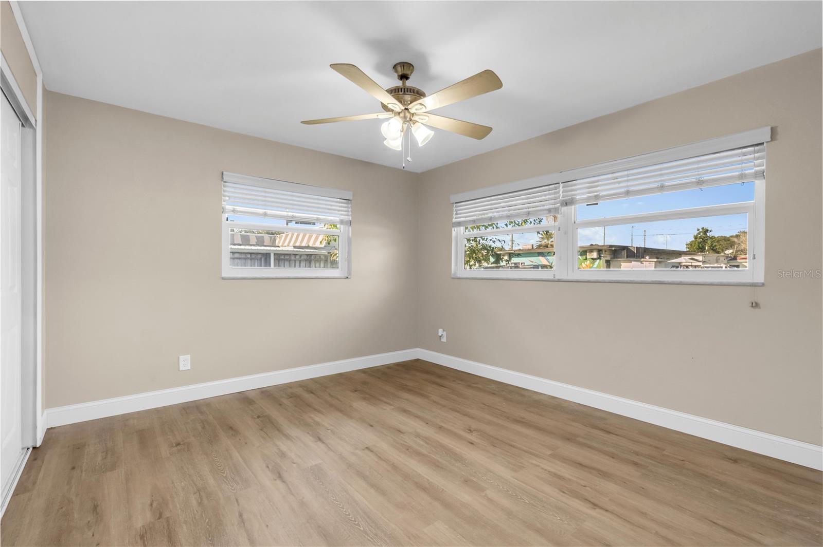6860 Park St S Property Photo 11