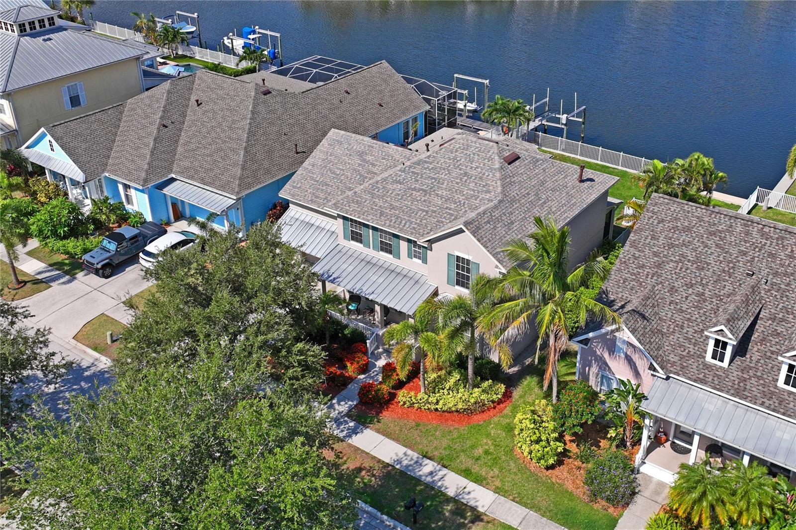5714 Sea Trout Pl Property Photo 3