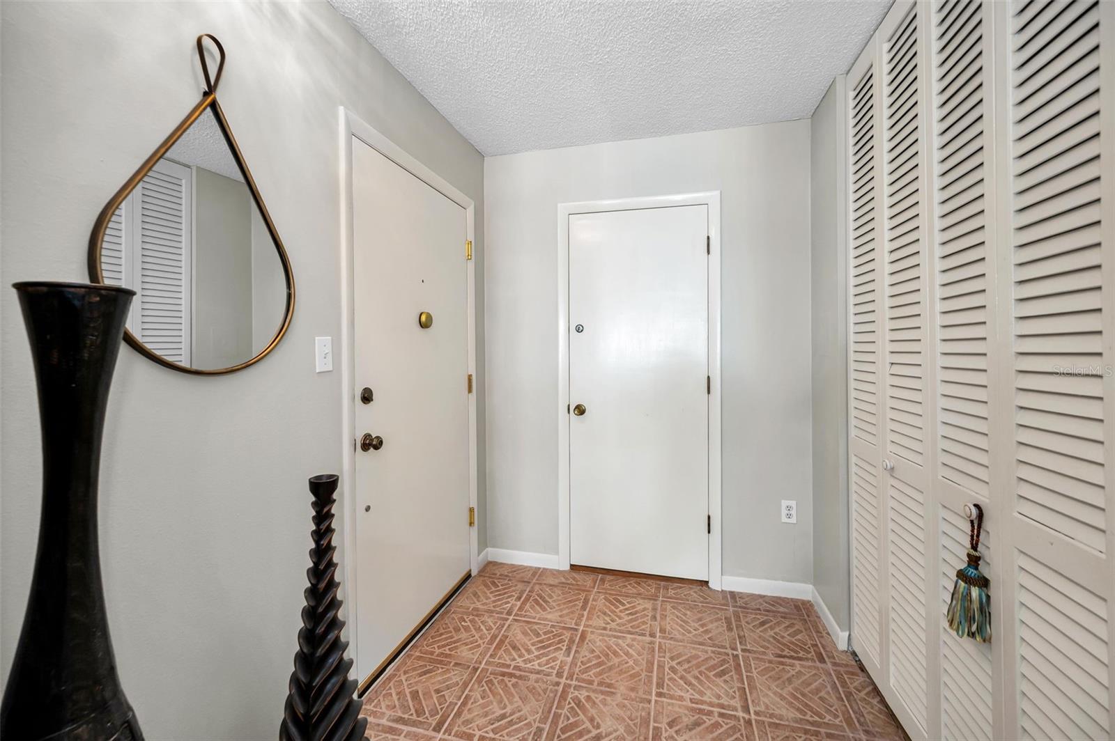 100 Bluff View Dr #514c Property Photo 4