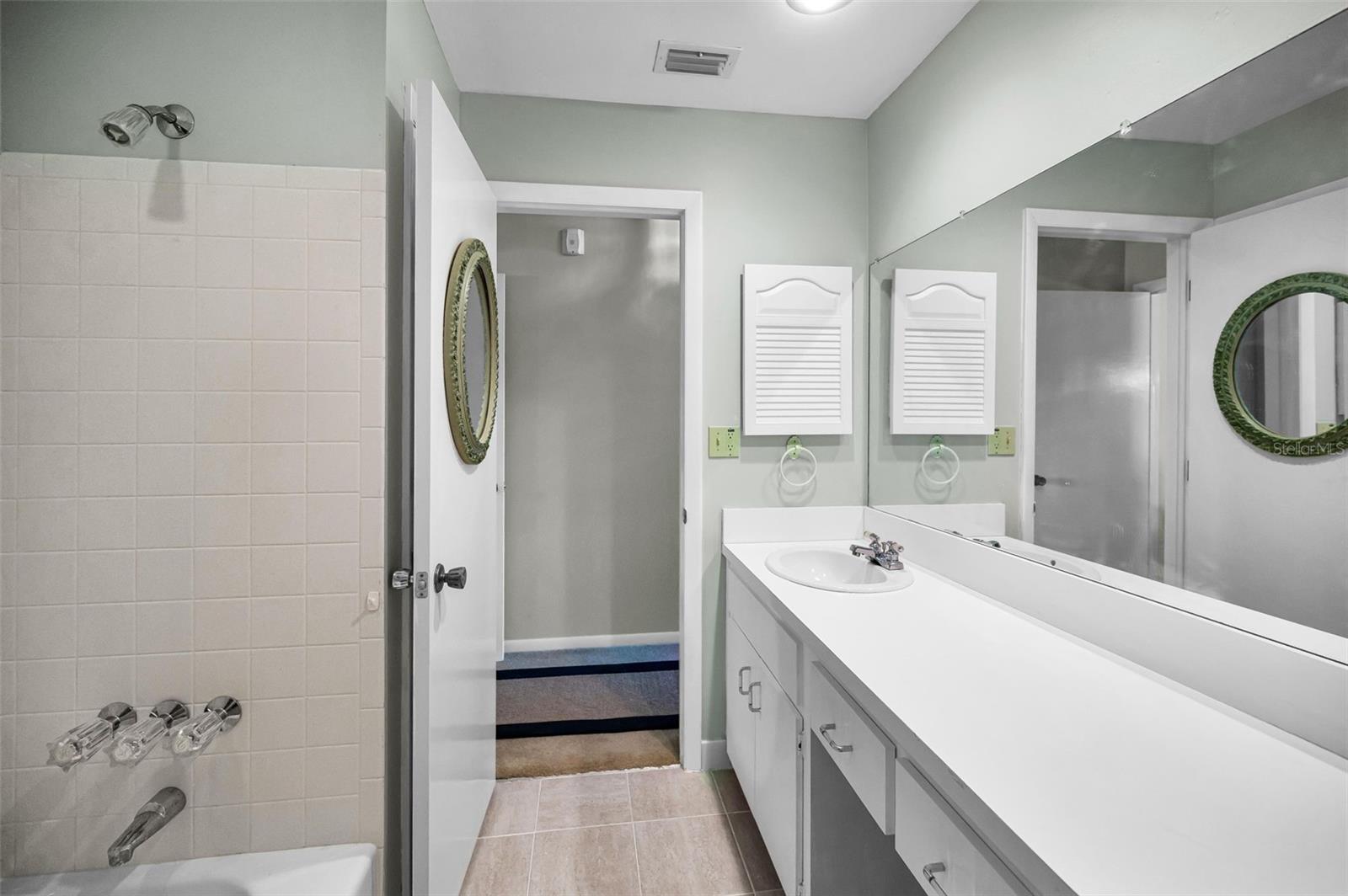 100 Bluff View Dr #514c Property Photo 30