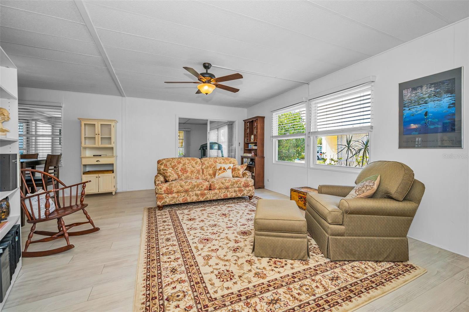 3230 Lanark Dr Property Photo 5