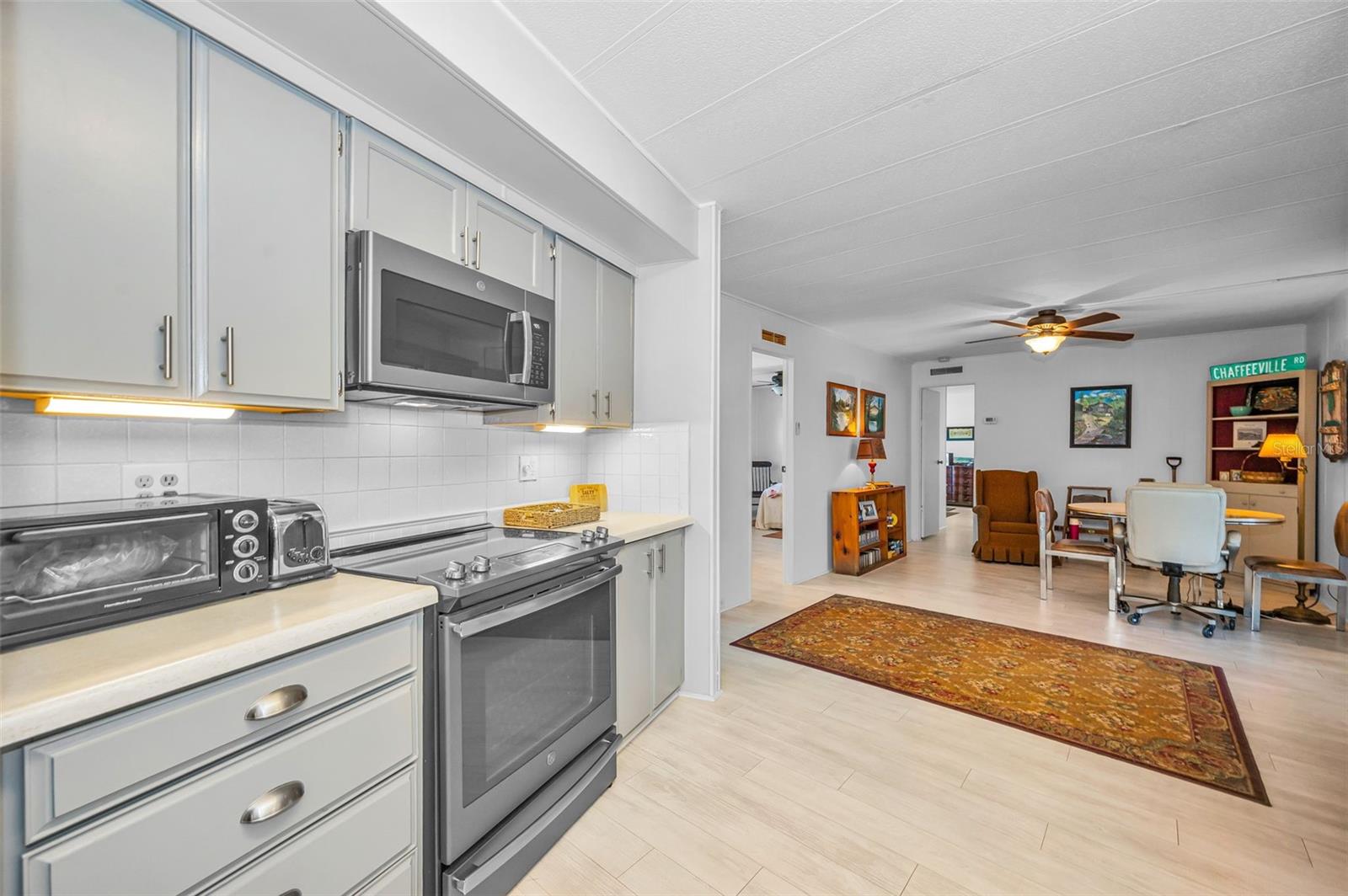 3230 Lanark Dr Property Photo 12