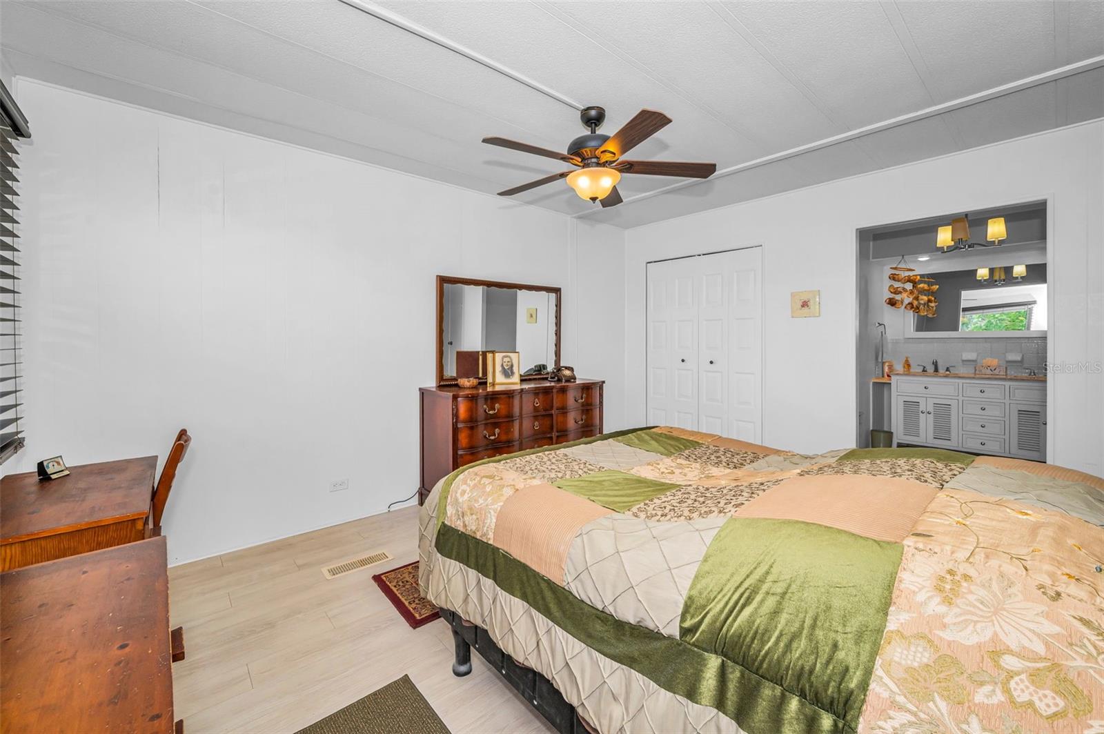 3230 Lanark Dr Property Photo 20
