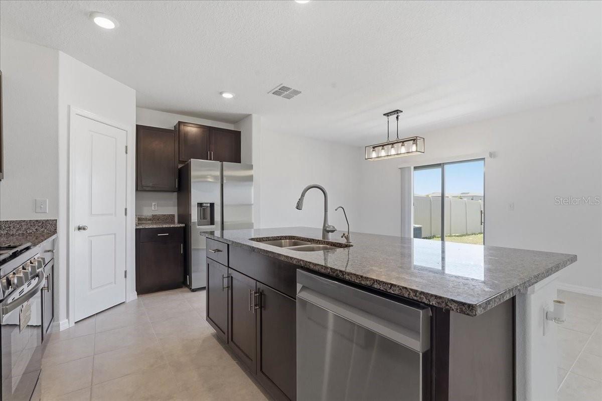 5224 White Chicory Dr Property Photo 12