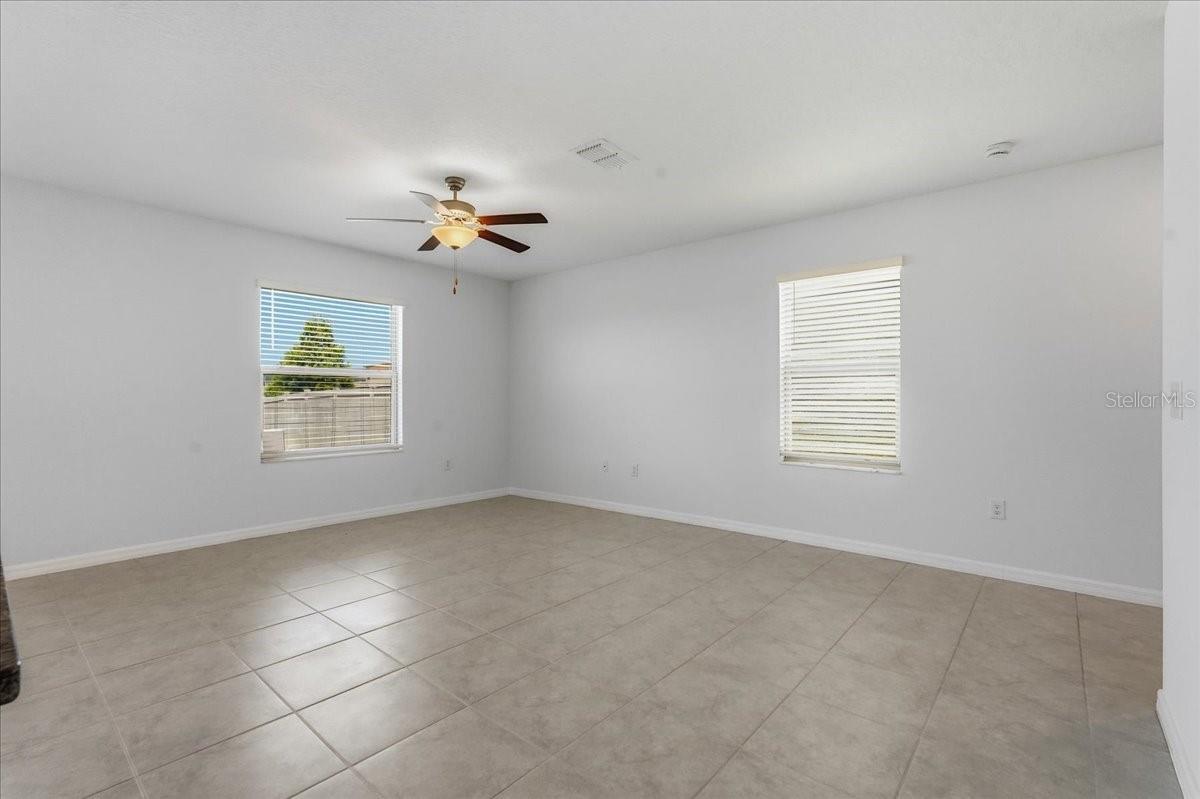 5224 White Chicory Dr Property Photo 17