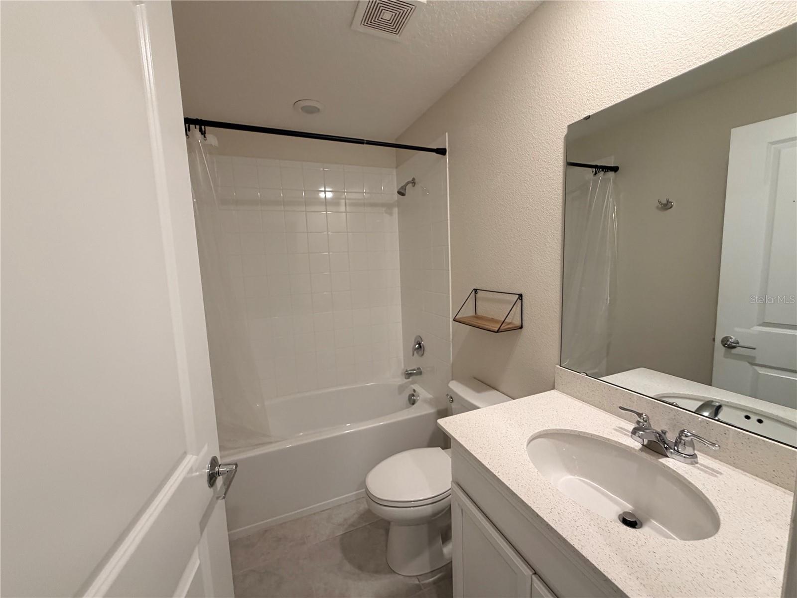 16419 Glassy Loch Loop Property Photo 3