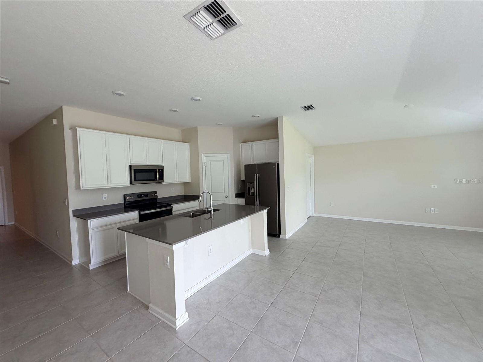 16419 Glassy Loch Loop Property Photo 7