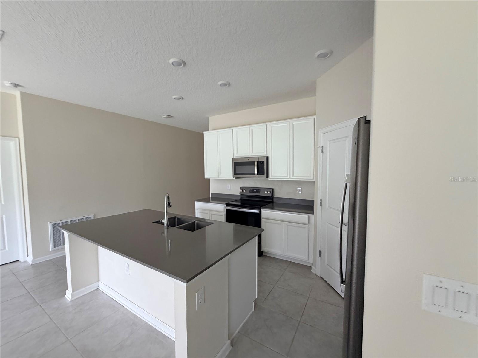16419 Glassy Loch Loop Property Photo 15