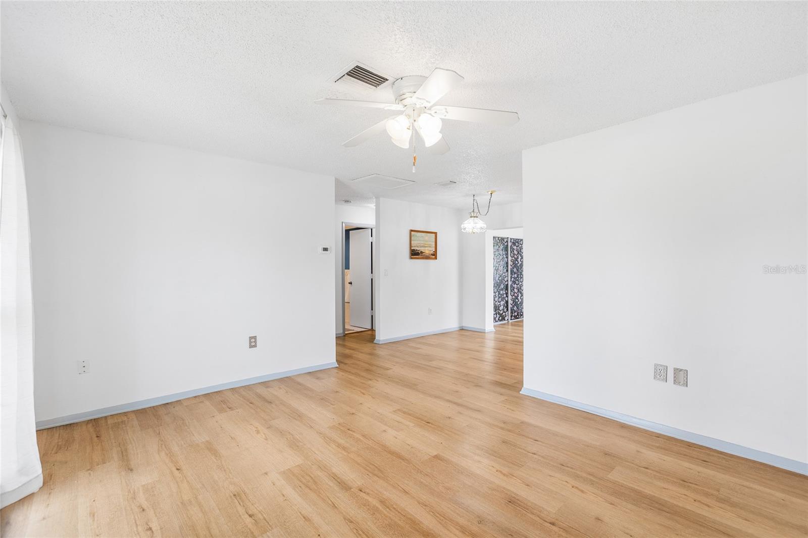 4563 Great Lakes Dr S Property Photo 6