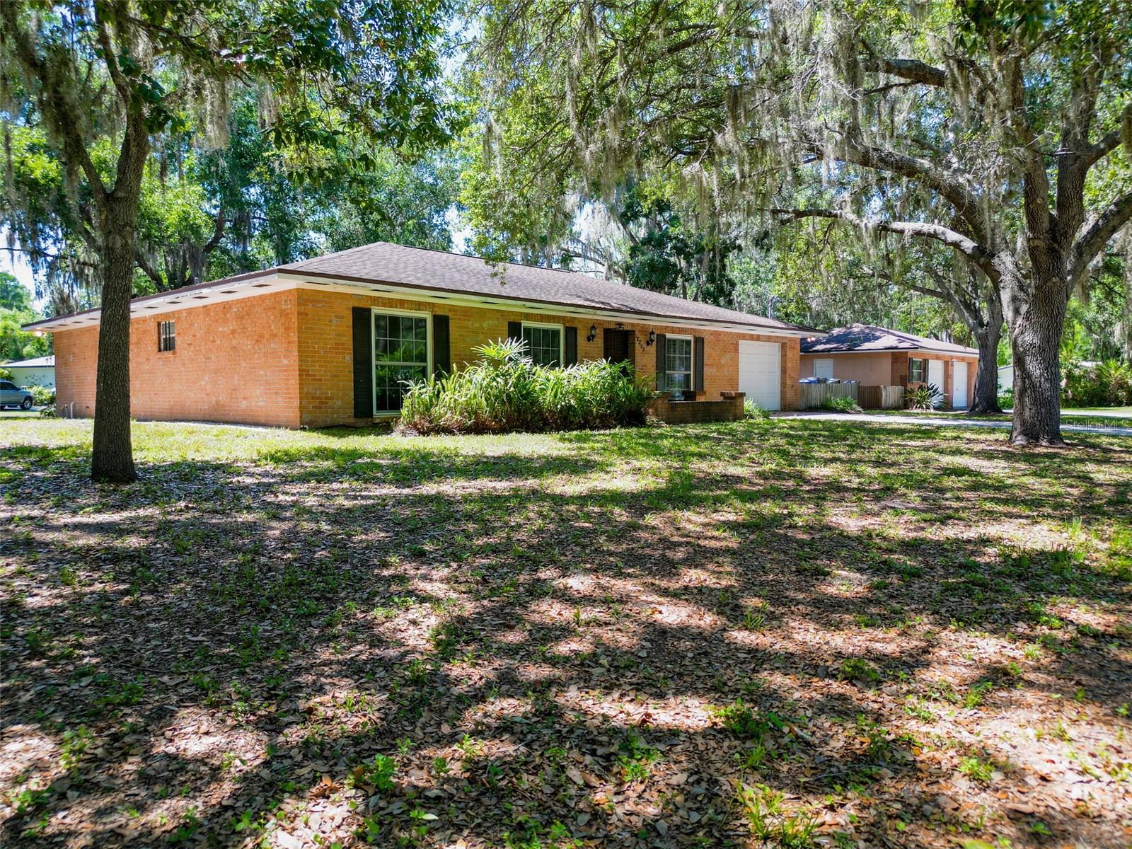 18202 Oakdale Rd Property Photo 10