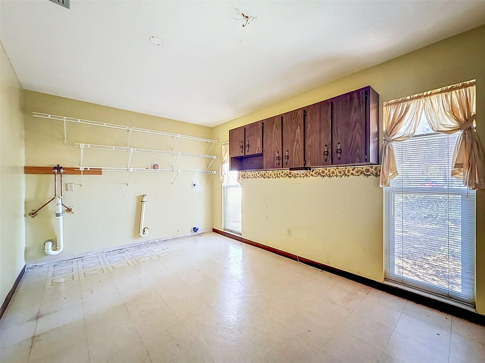 18202 Oakdale Rd Property Photo 35
