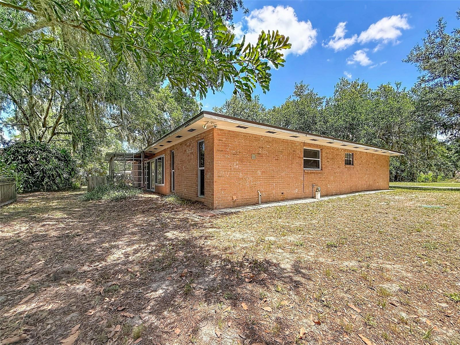 18202 Oakdale Rd Property Photo 52