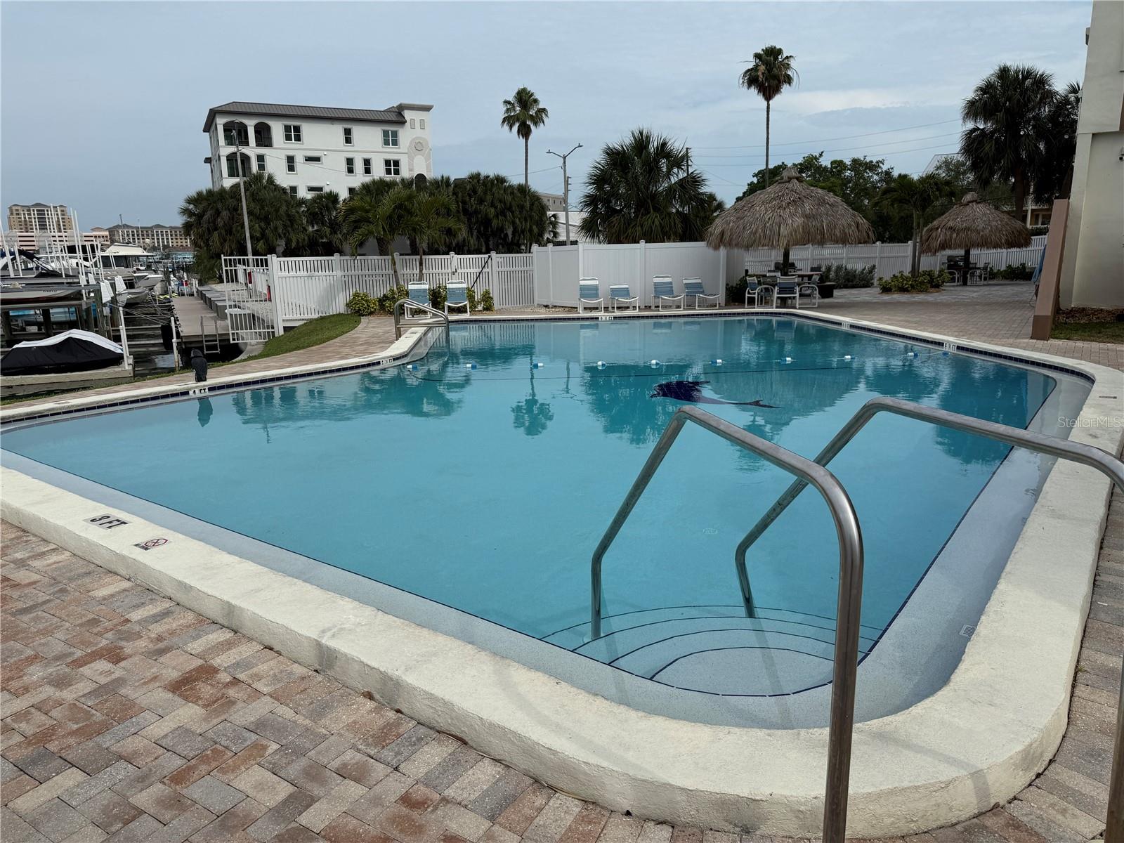 255 Dolphin Pt #2 Property Photo 29