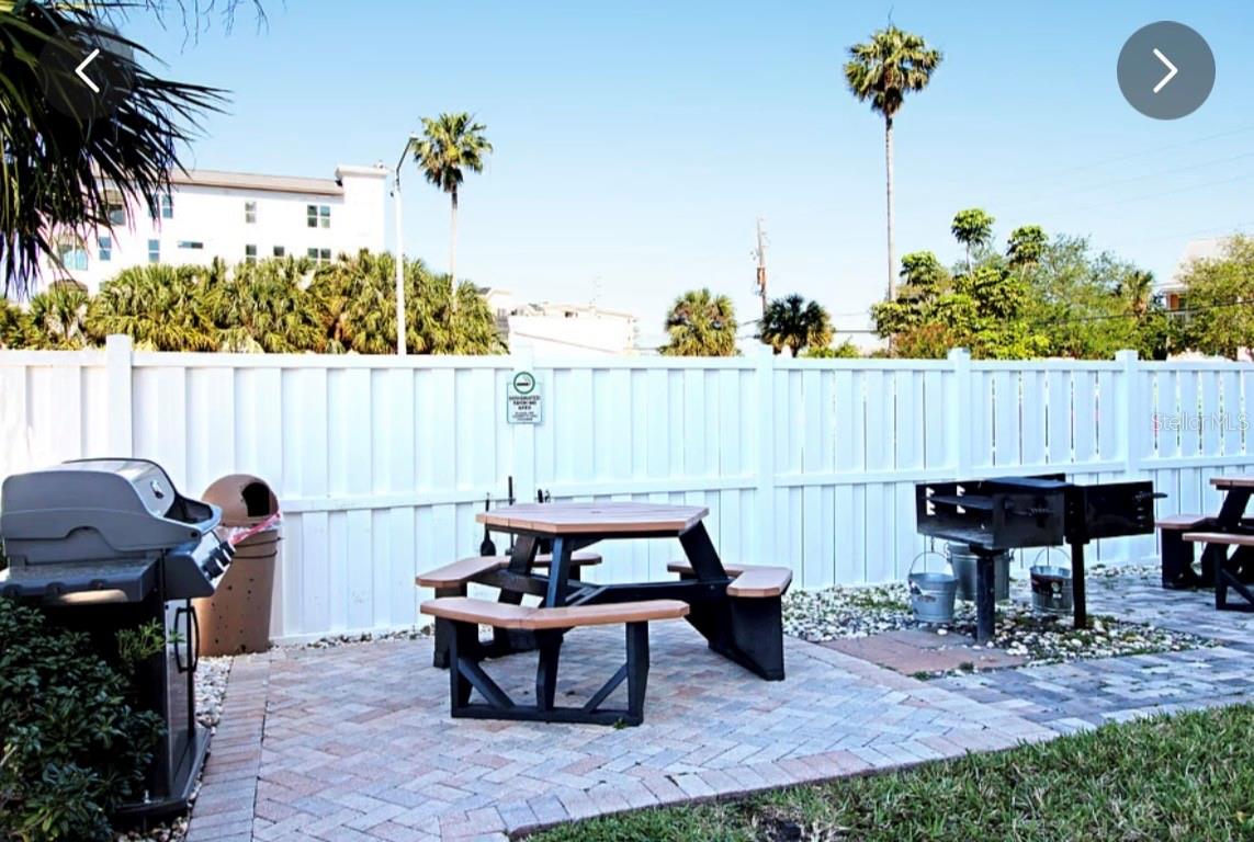 255 Dolphin Pt #2 Property Photo 31