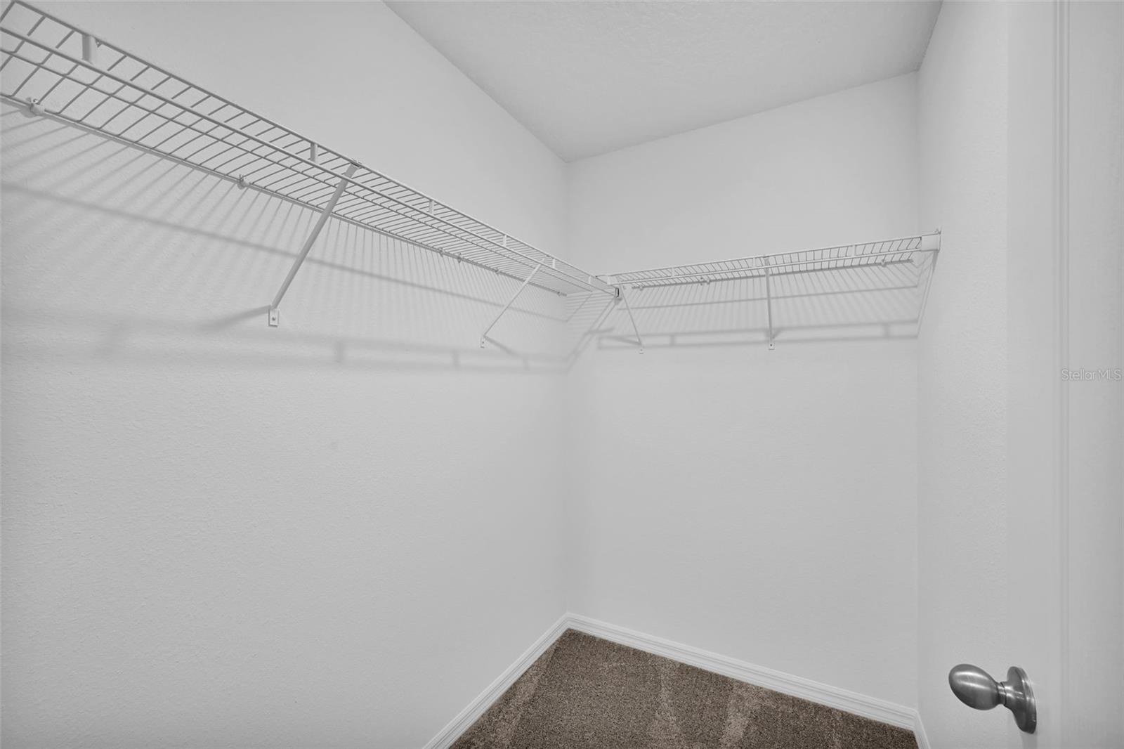 153 Parkview Dr Property Photo 24