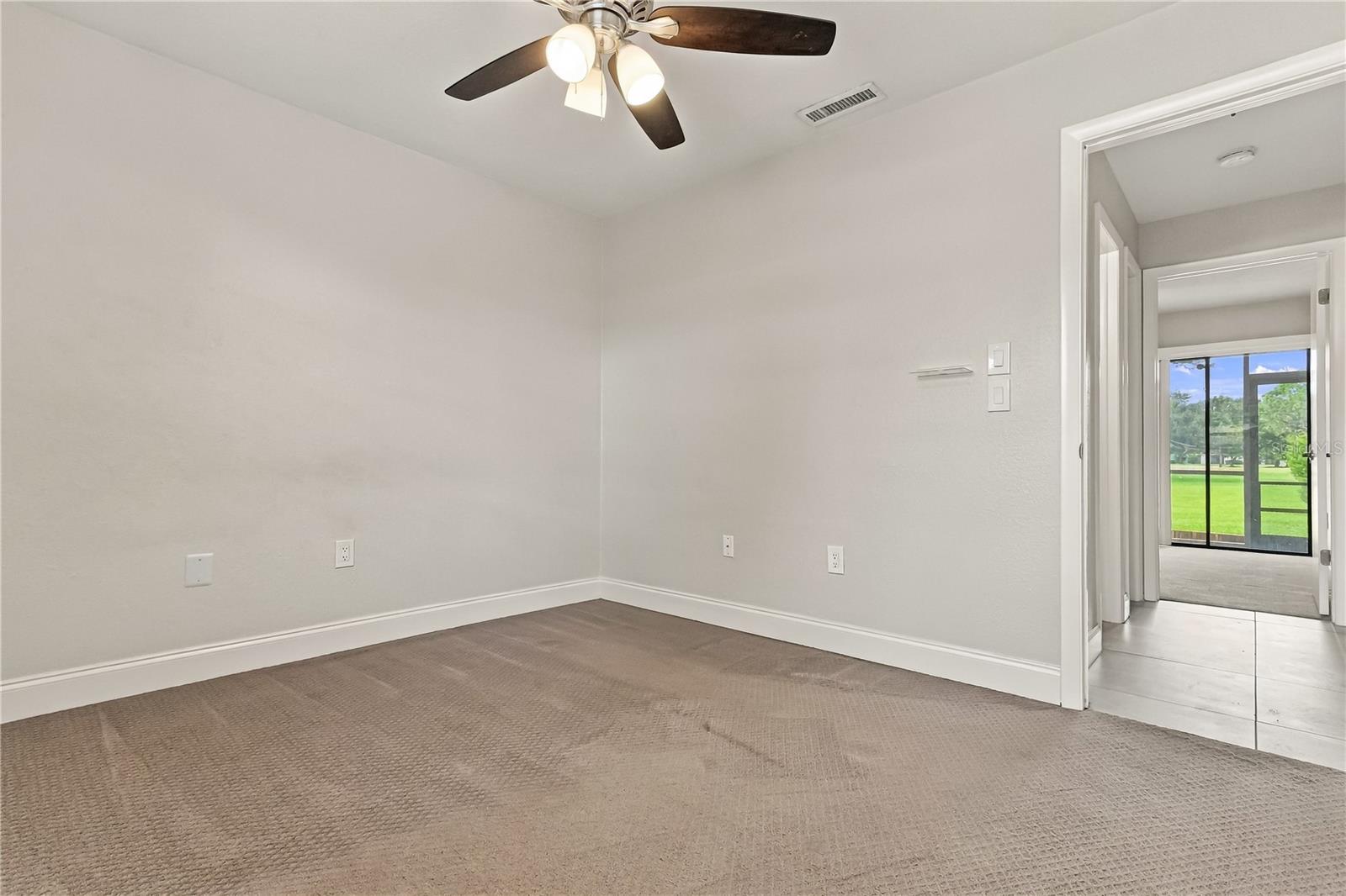 260 Michaels Cir Property Photo 33