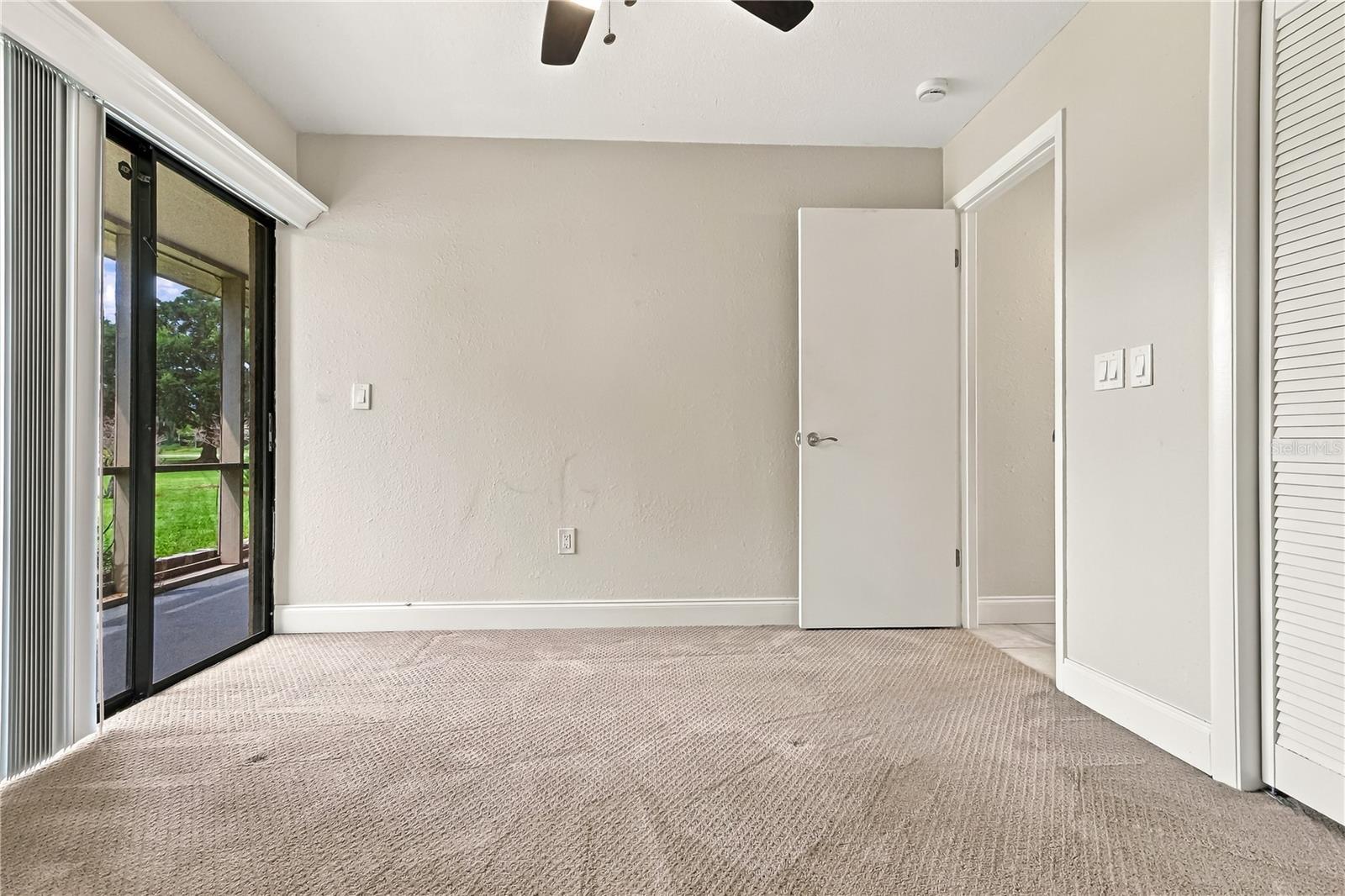 260 Michaels Cir Property Photo 38