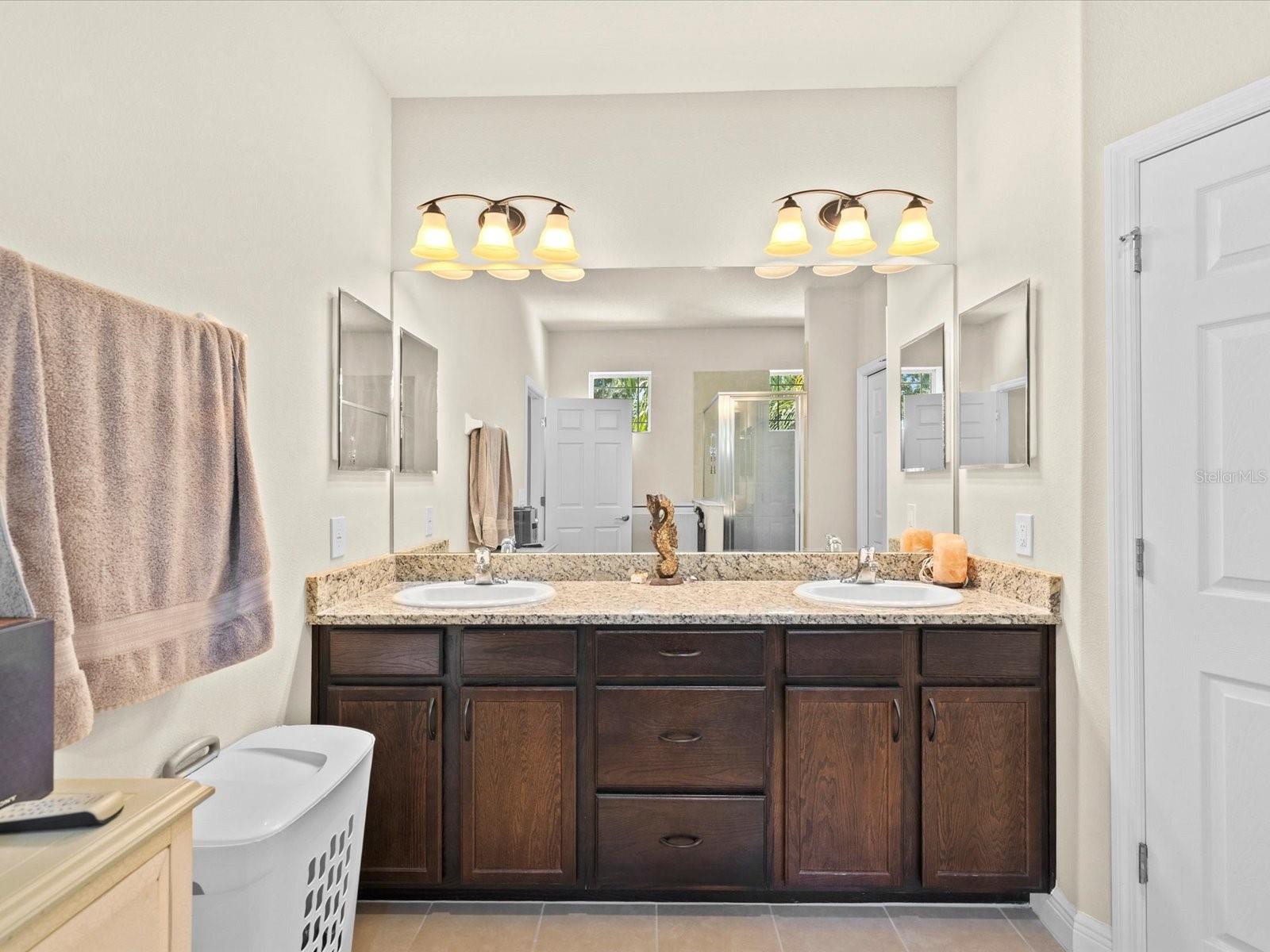 450 Harbor Springs Dr Property Photo 23