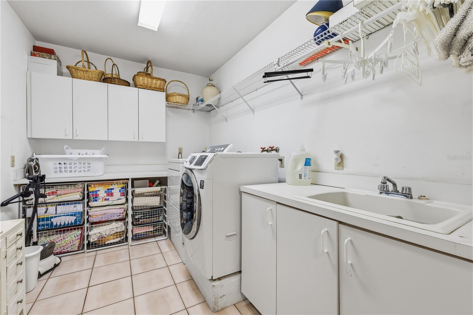 1749 Long Bow Ln Property Photo 31