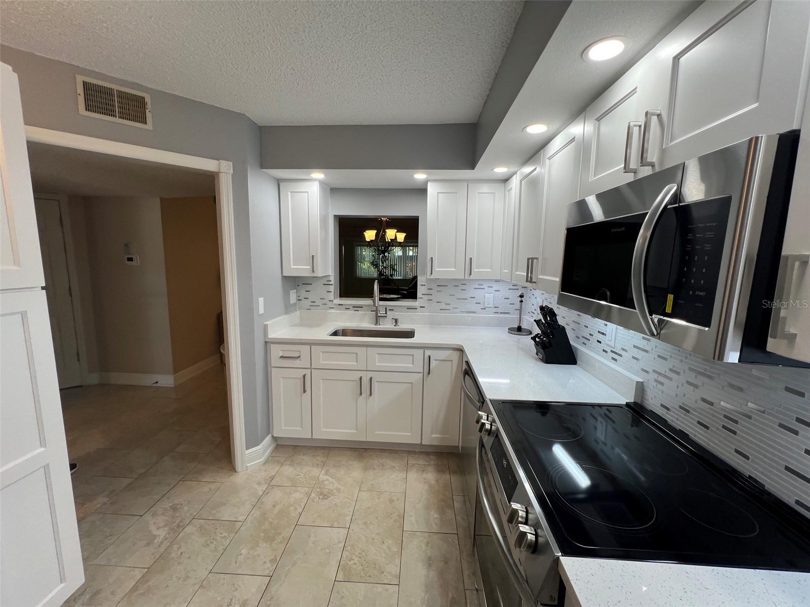 1247 S Martin Luther King Jr Ave #d103 Property Photo 11