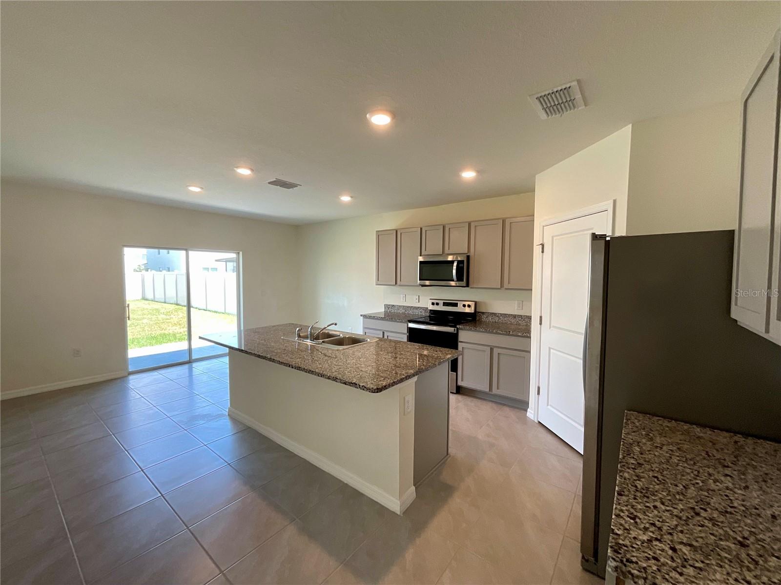 33409 Field Maple Loop Property Photo 2