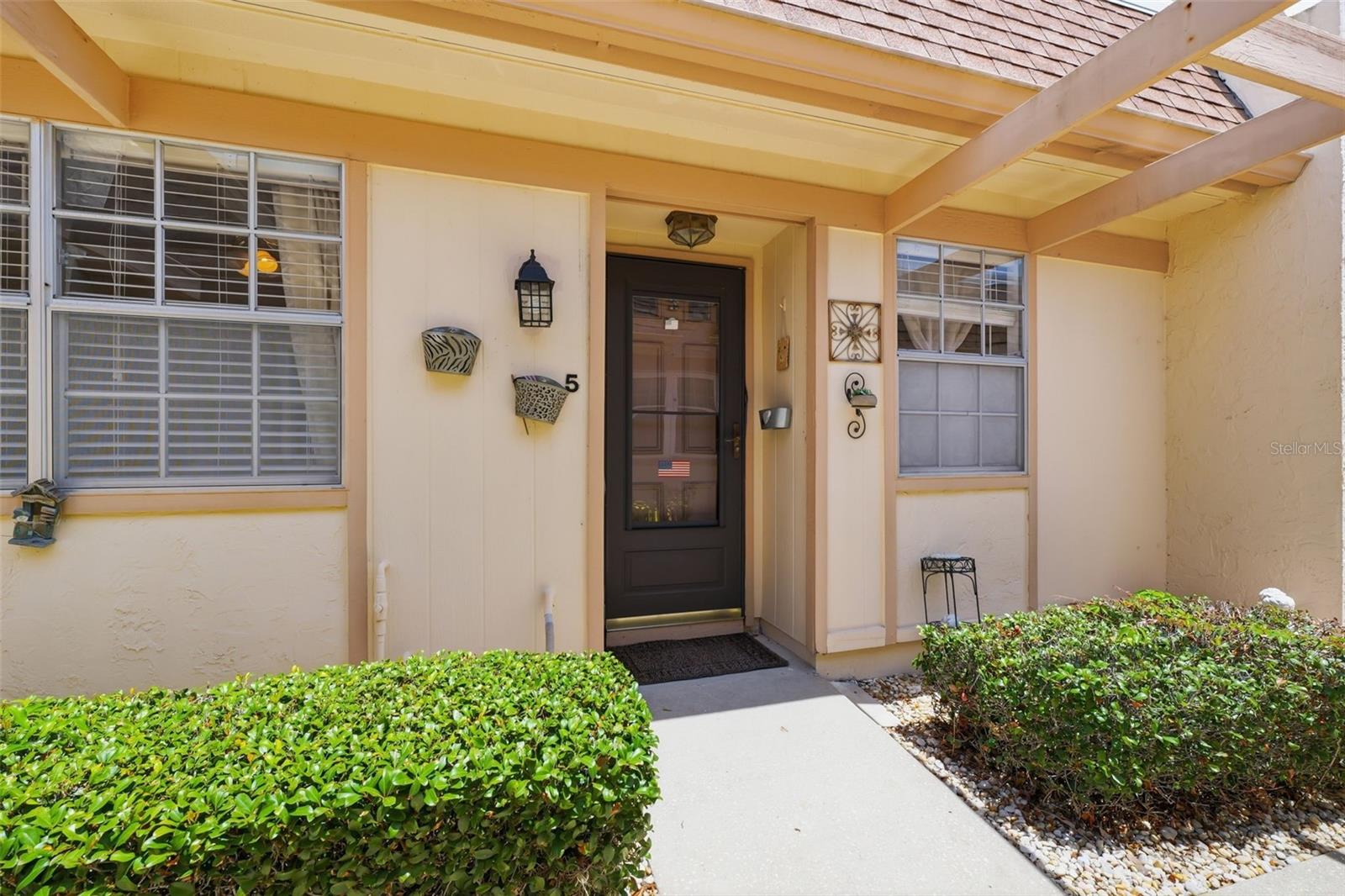 11210 Carriage Hill Dr #5 Property Photo 4