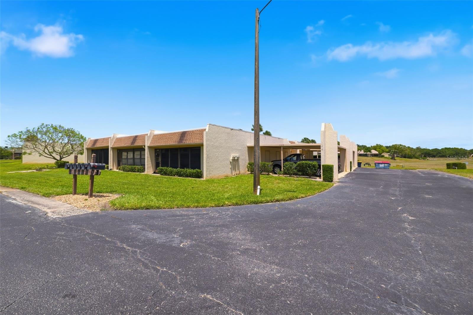 11210 Carriage Hill Dr #5 Property Photo 6