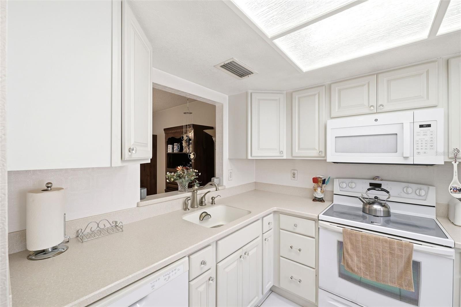 11210 Carriage Hill Dr #5 Property Photo 17