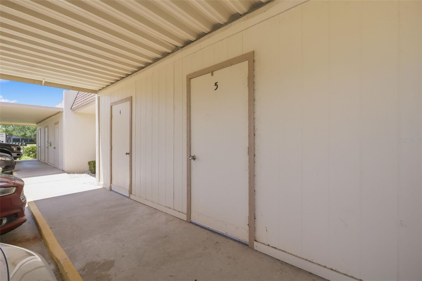 11210 Carriage Hill Dr #5 Property Photo 36