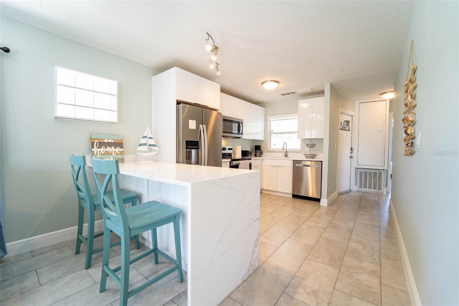 4825 Floramar Ter Property Photo 8
