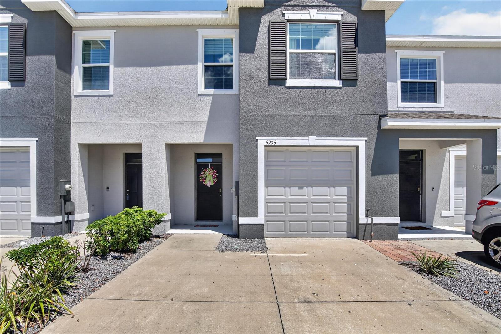 6936 Breezy Palm Dr Property Photo 1