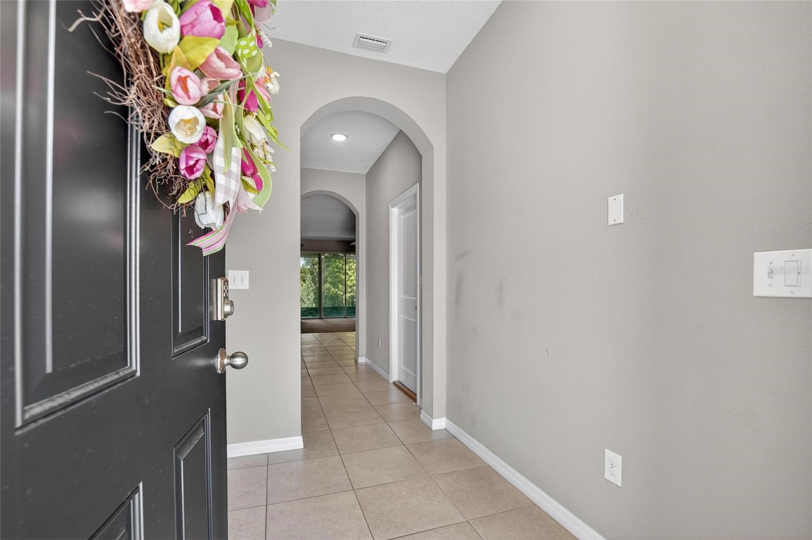 6936 Breezy Palm Dr Property Photo 6