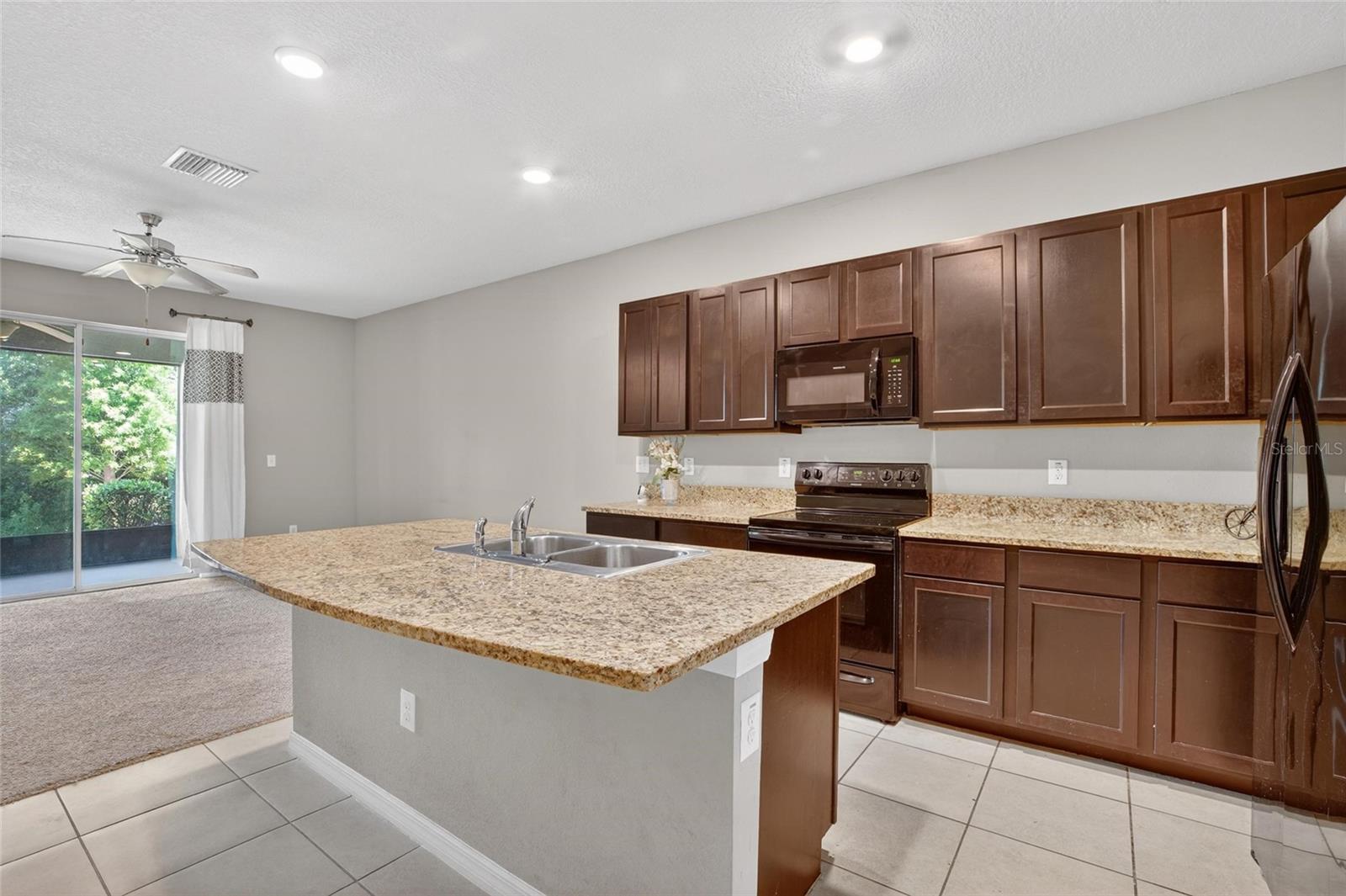 6936 Breezy Palm Dr Property Photo 17