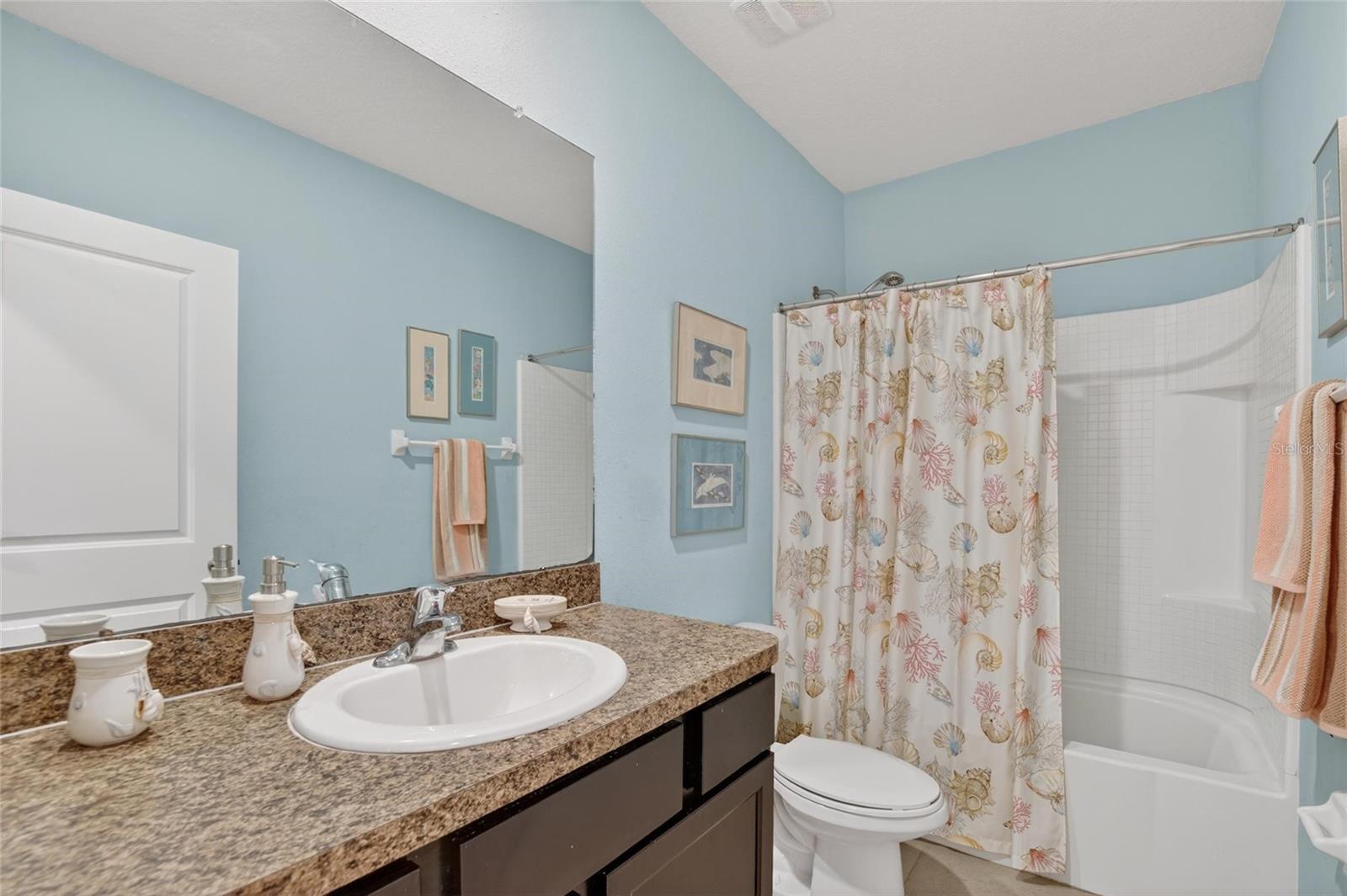 6936 Breezy Palm Dr Property Photo 34